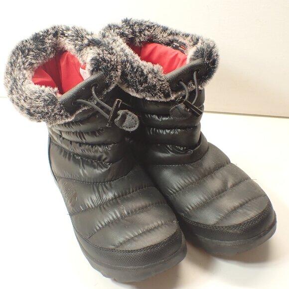 BLACK NORTH FACE LADIES BOOTS SIZE 7 NEVER WORN - Picture 1 of 3